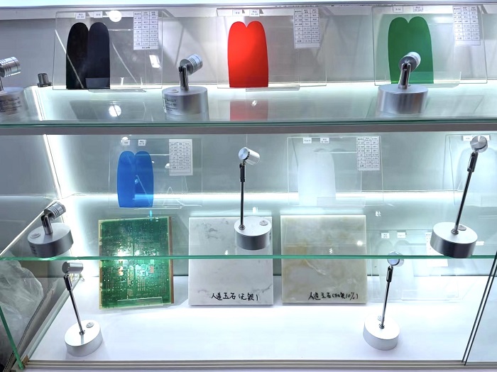 鴻志技術團隊新開發出的硫化鋅Ambition S-10 鴻志技術團隊新開發出的硫化鋅Ambition S-10